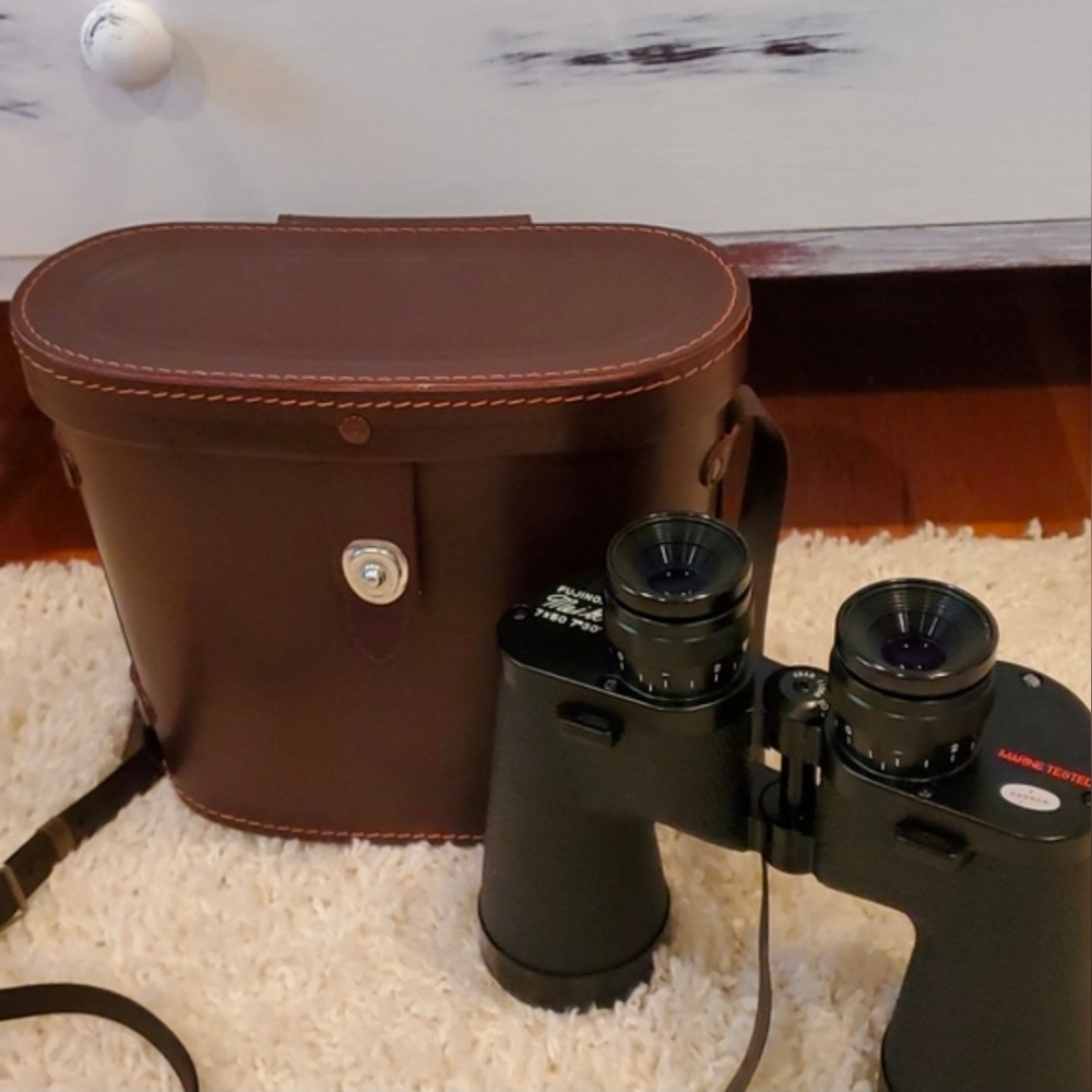 Vintage Japanese Binoculars With Leather Carrying Case - Picture 13 of 13
